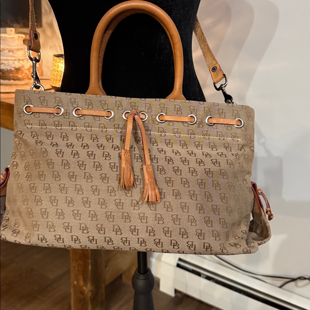 FOR BUNDLE Dooney & Bourke Brown Logo Satchel with Detachable Crossbody Strap - Picture 4 of 12